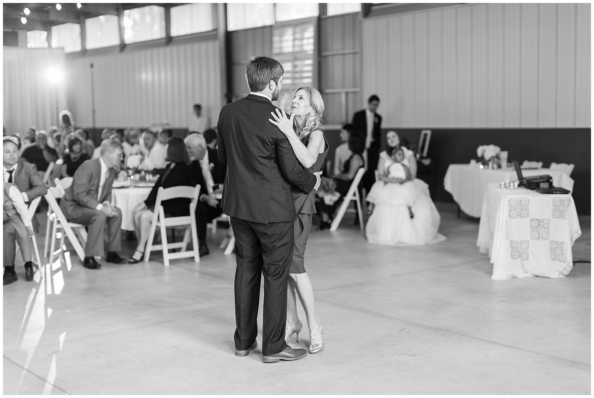 Hampton Roads Wedding Photographer,Kelley Stinson Photography,Virginia Beach Photographer,Culpepper Barn Wedding,